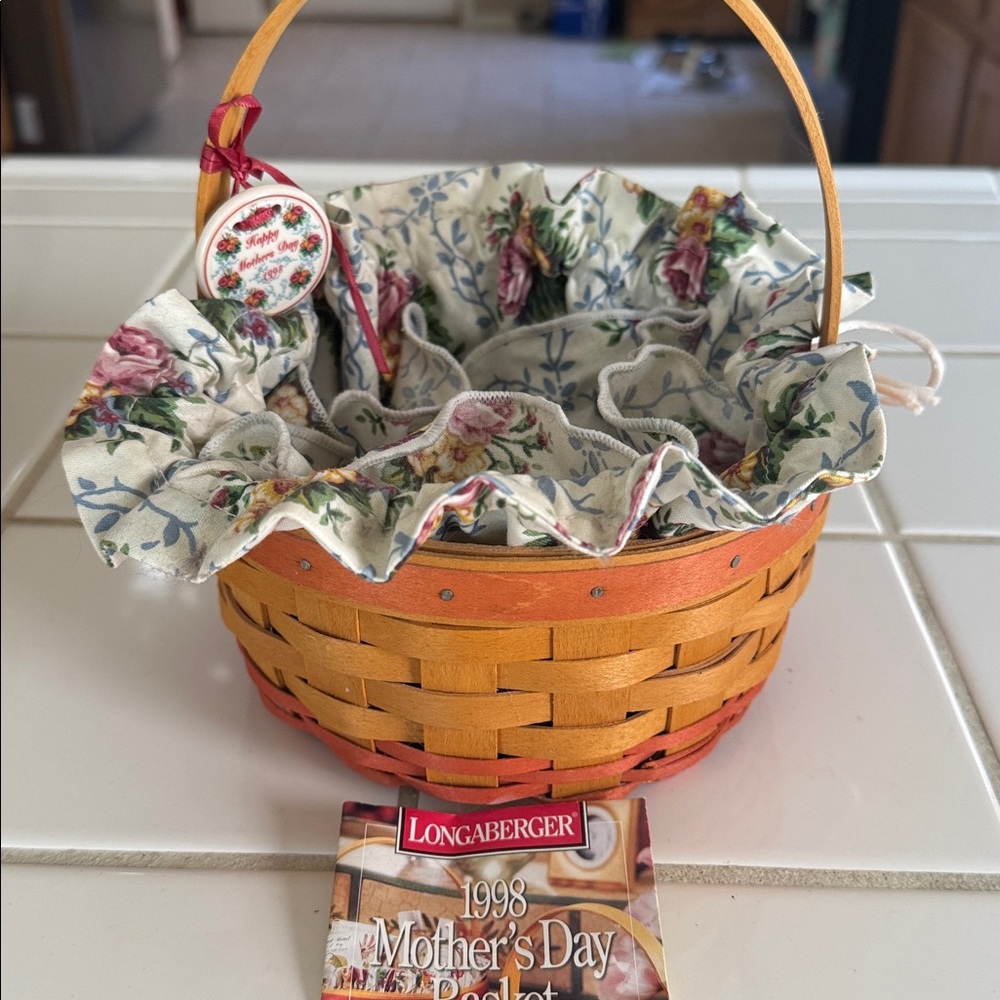 Longaberger 1998 Mothers Day liner & tie on basket 🐈‍⬛